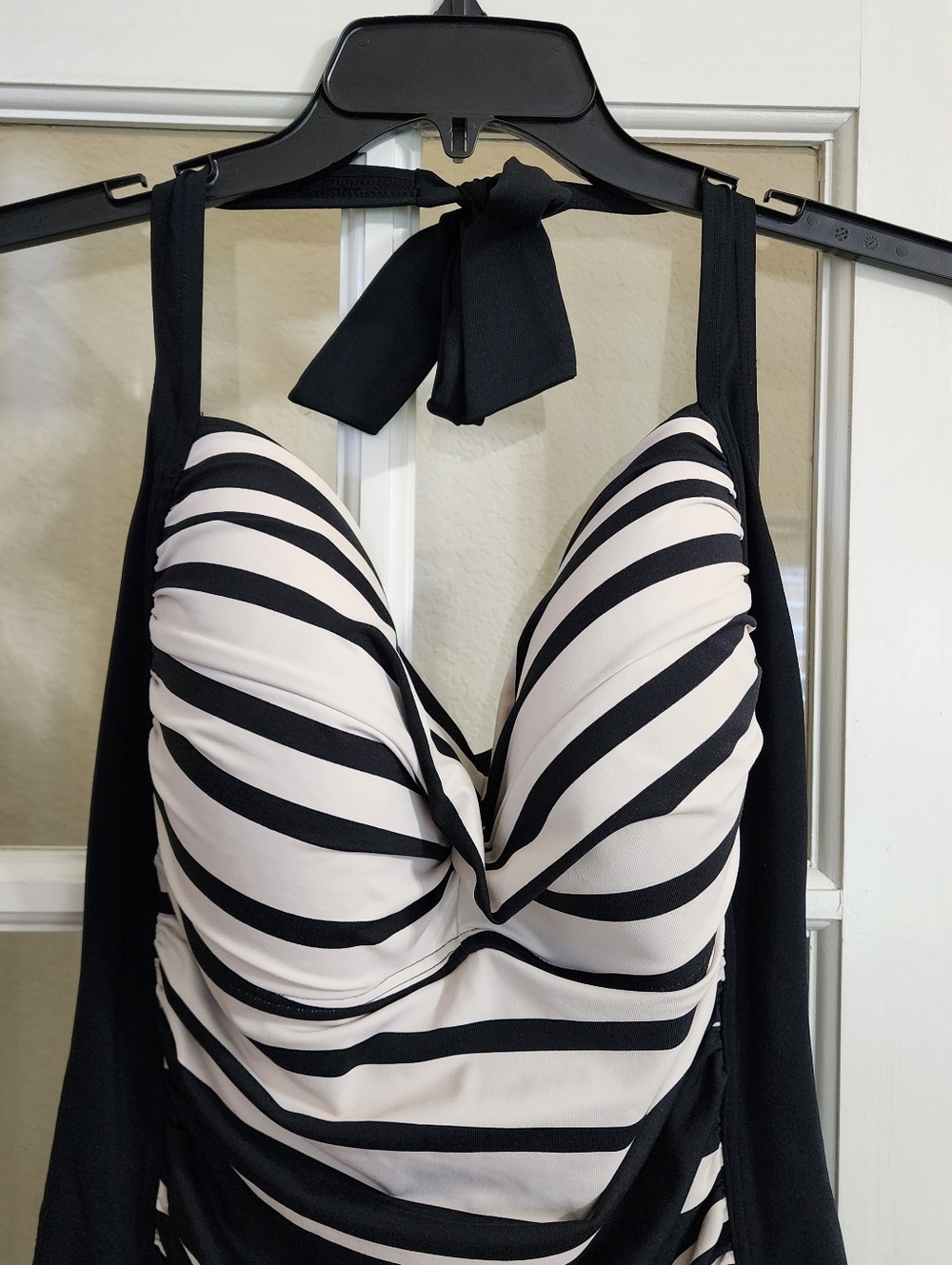 Liz Claiborne 20W Black White Striped Tummy Control Halter Swimsuit - Picture 5 of 15